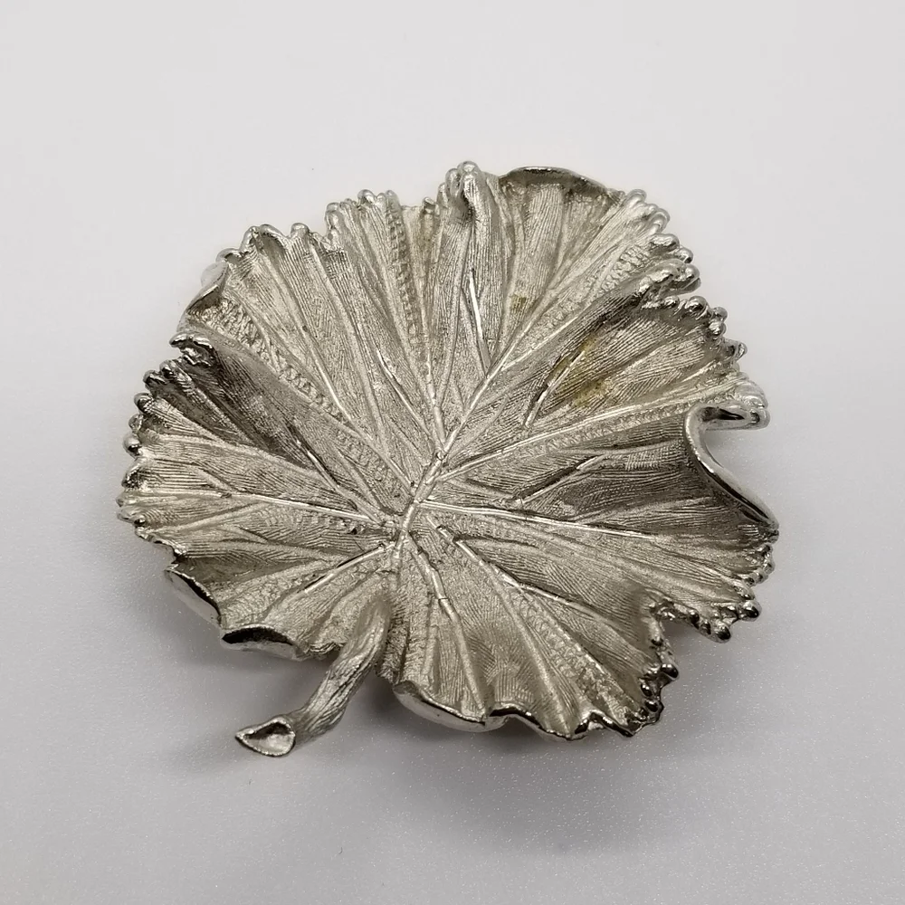 vintage BSK silver tone leaf brooch